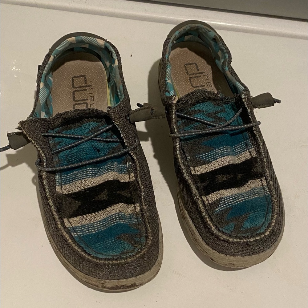 Womens Hey Dide Shoes size 8 with Southwestern Wool hand stitched to the top